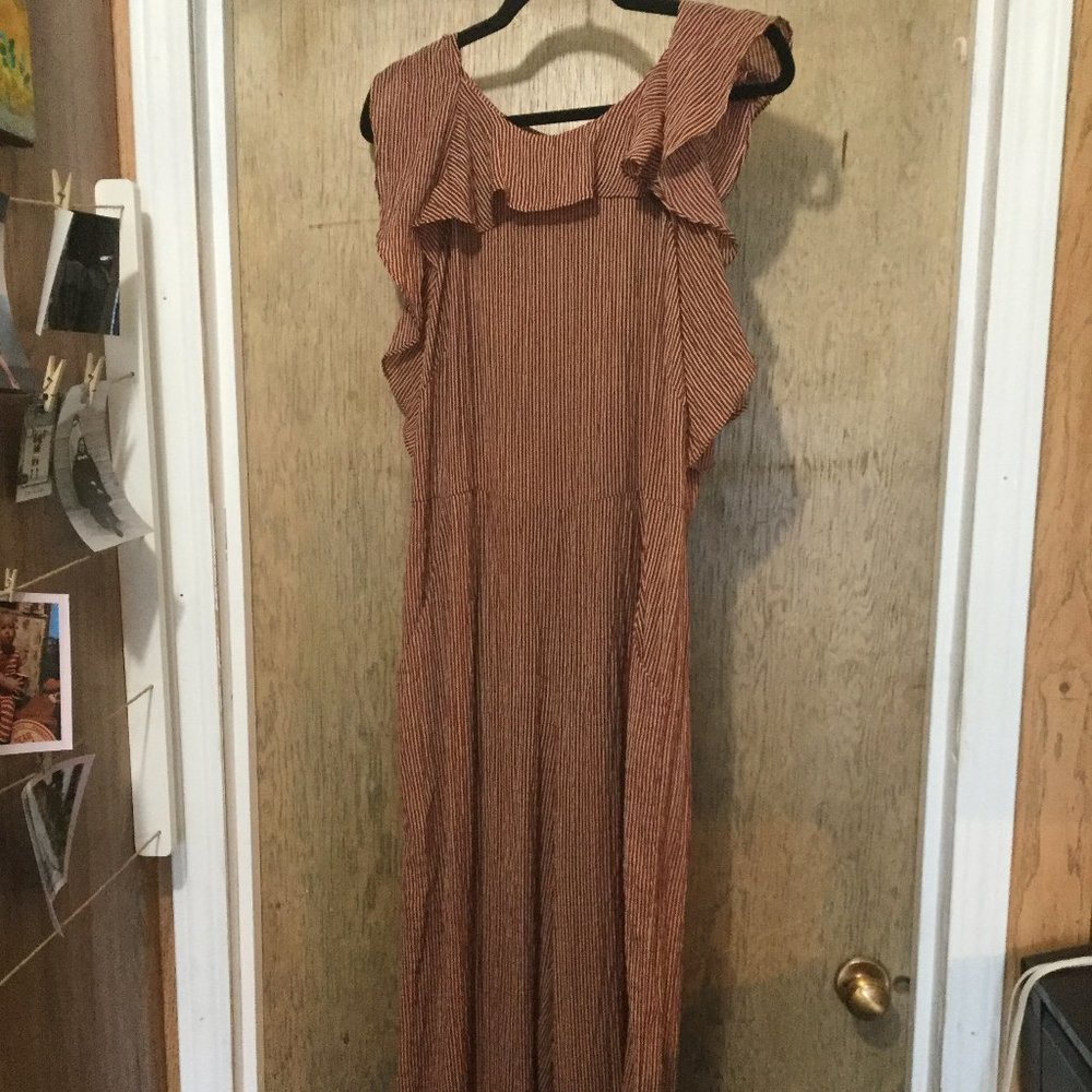 Mod Ref wide leg jumpsuit, stripped ruffles and it has pockets lightweight